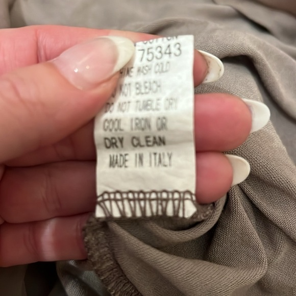 Gorgeous Silk Dress Made in Italy Size XS H Trend - Picture 8 of 8